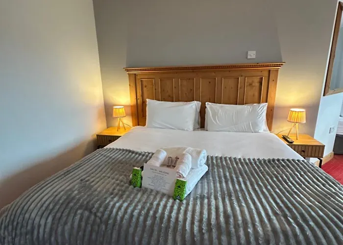 Dingle Marina Lodge