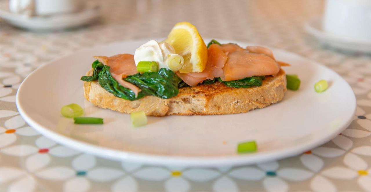 Marina Bed and breakfast Dingle